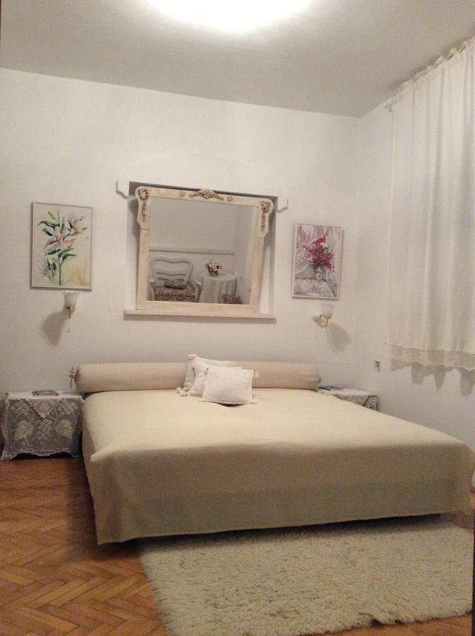 Guest House Vila Albedo Varna エクステリア 写真